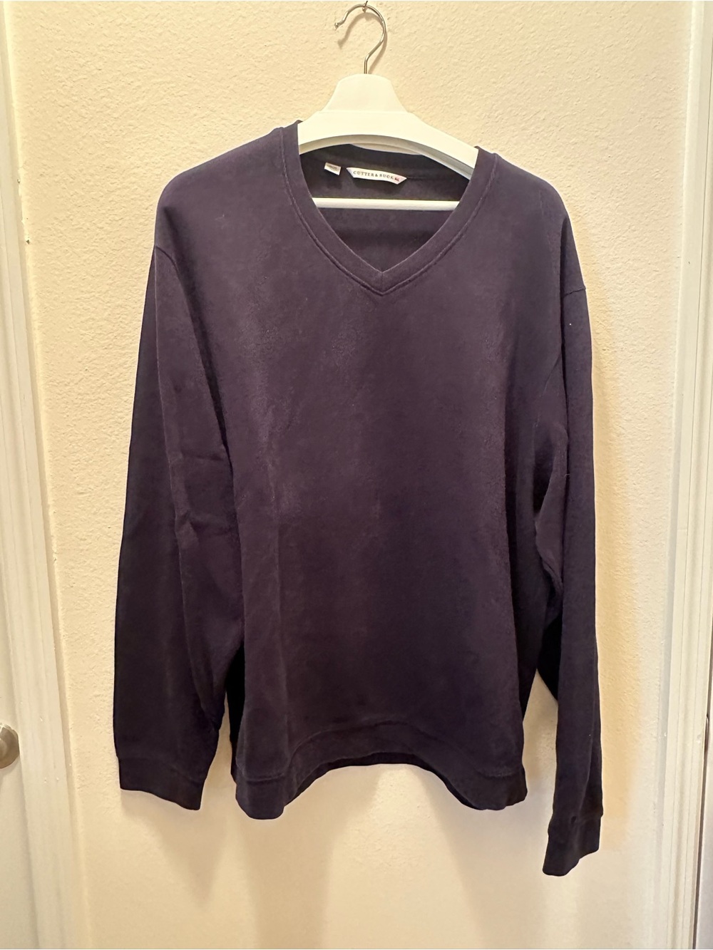 Cutter & Buck Men's V-Neck Sweater - Navy